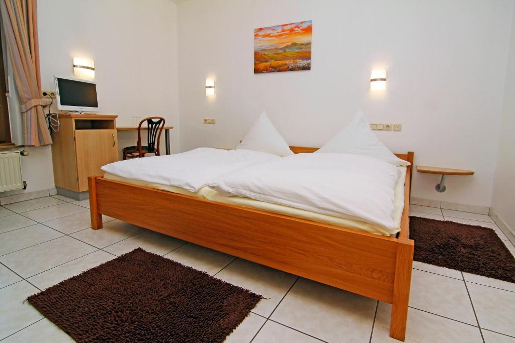 Zewener Hof - Garni Hotell Trier Rum bild